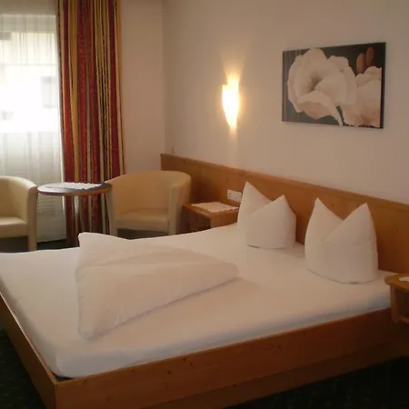 Garni Strasser Aparthotel