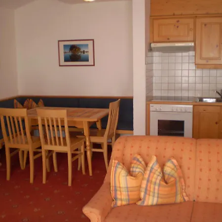 Garni Strasser Hotel apartamentowy