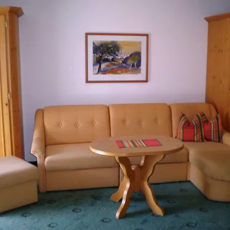 Garni Strasser Aparthotel Zell am Ziller