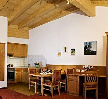 Aparthotel Garni Strasser
